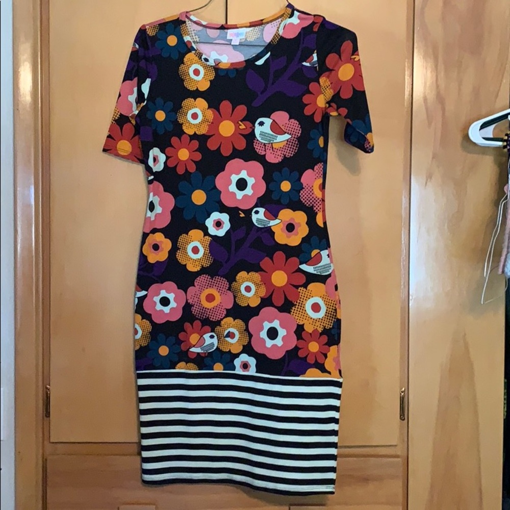 LuLaRoe Julia dress - size small